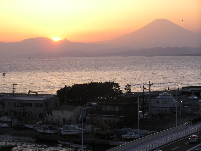 夕陽の富士山